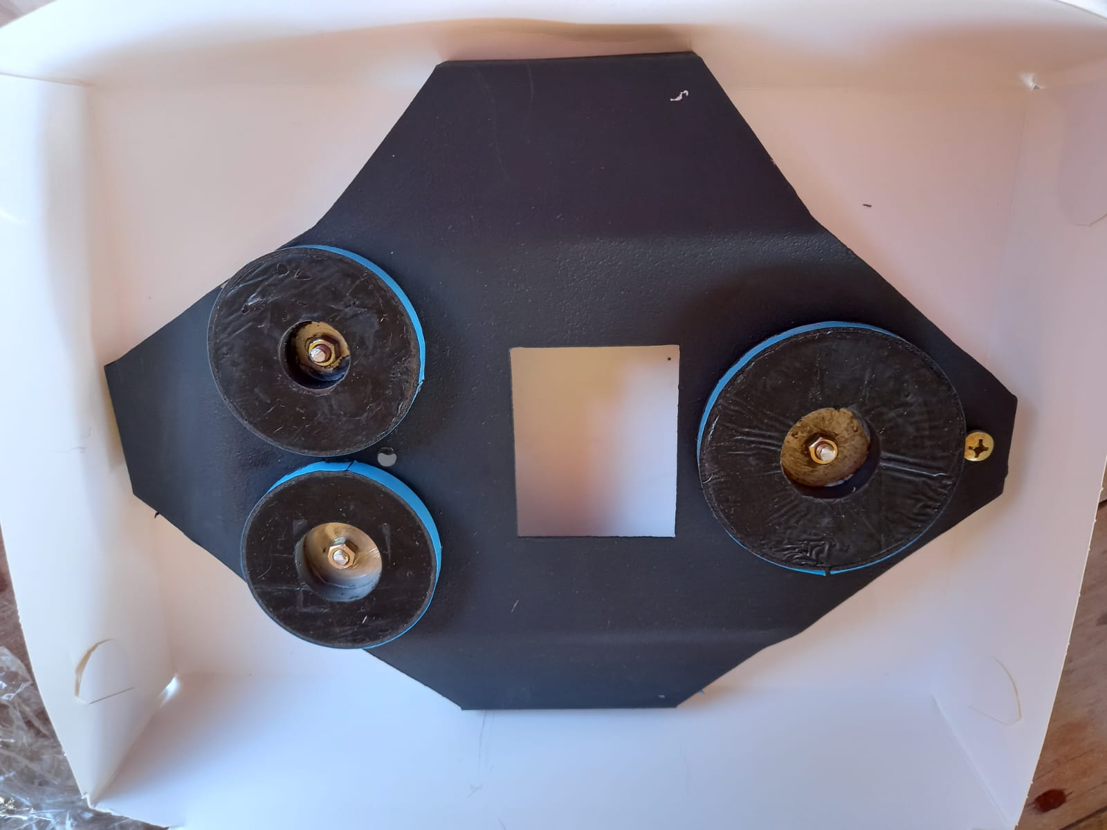 SOPORTE IMAN RUSTICO ARTESANAL